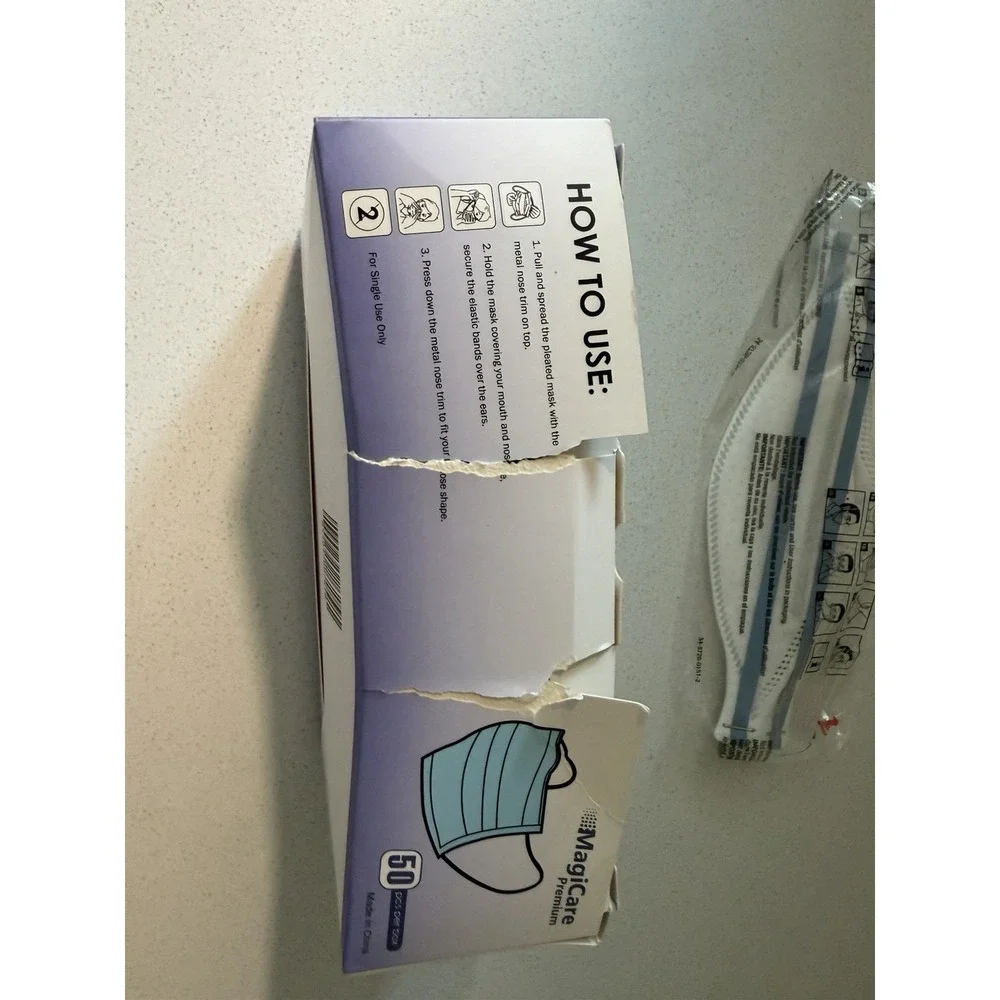 (Box of 50) *NEW* MAGICARE MSK099MGCP-BX - Ear Loop 3-Ply Disposable Face Masks